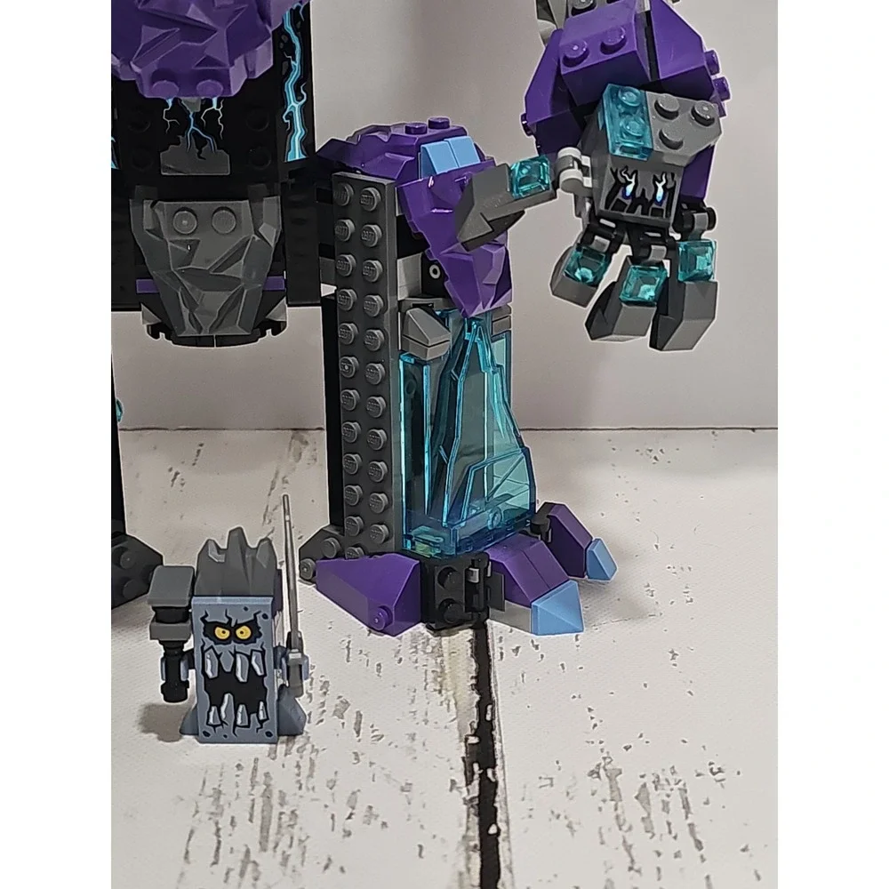 LEGO NEXO KNIGHTS: The Stone Colossus of Ultimate Destruction 70356 NOT COMPLETE